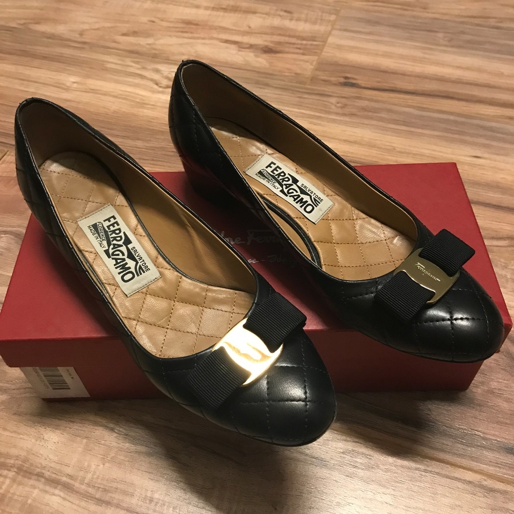 SALVATORE FERRAGAMO Vara bow Q Pump size 7,5 - Picture 7 of 8